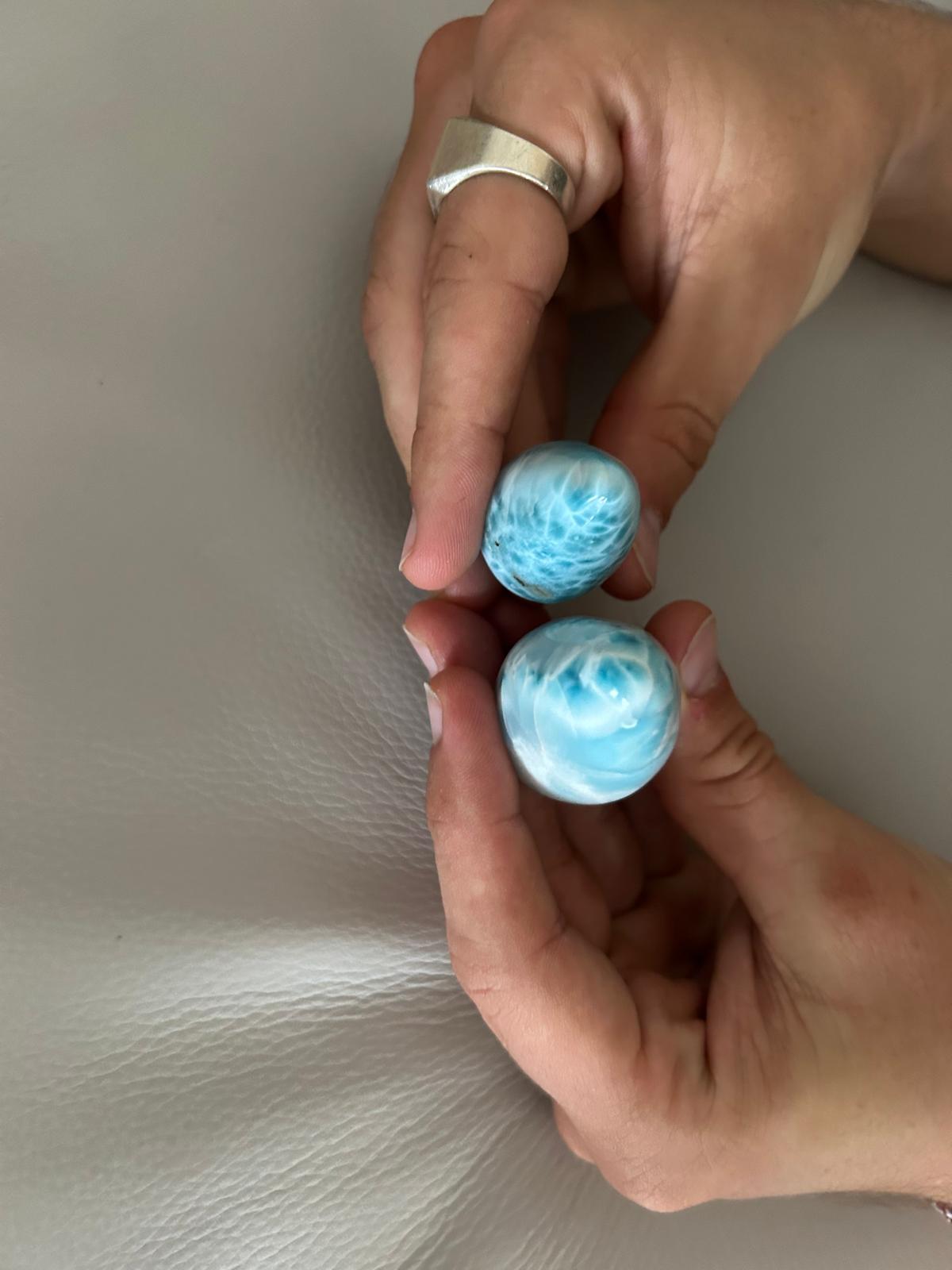 les oeufs de yoni sont sélectionnés avec soin par univers larimar